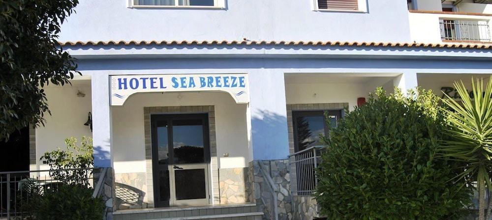 Hotel Sea Breeze Scalea Eksteriør bilde